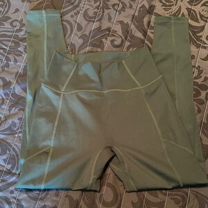BuffBunny Leggings in Dark Green